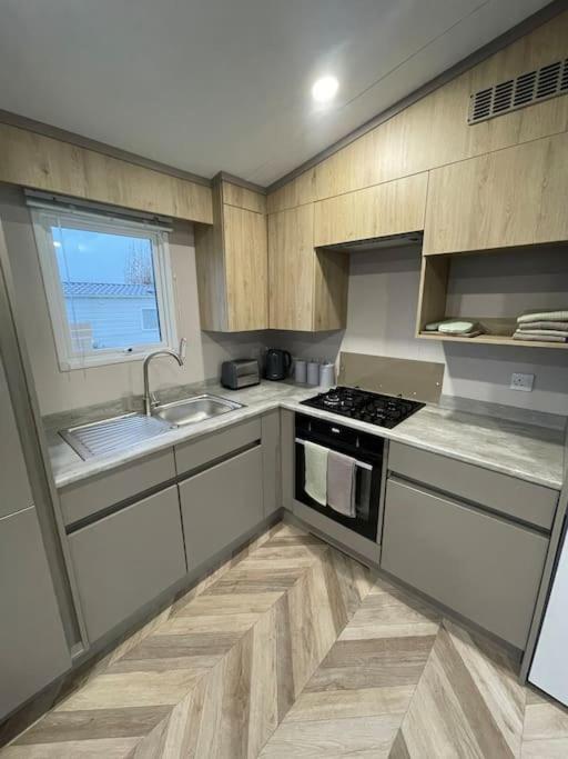 Brand New 6 Berth Holiday Home Selsey Exterior foto